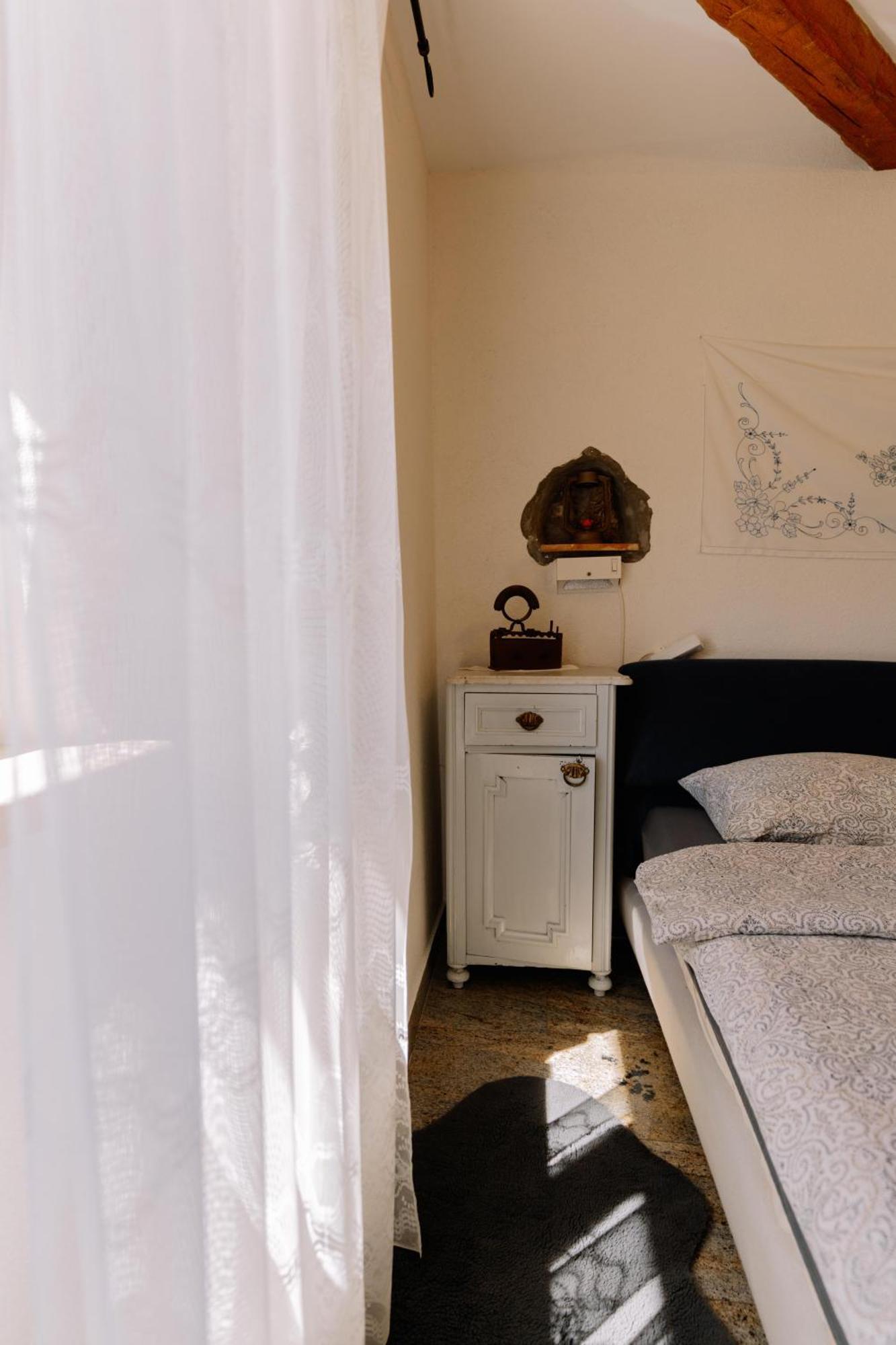 Luanas Rooms With Istrian Touch Бузет Екстер'єр фото